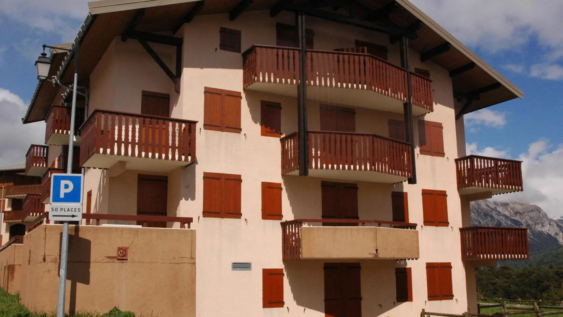 Appartement 29M² A Aussois, Proche Navettes Gratuites, Piscine Et Commerces, Capacite 4 Personnes. - Fr-1-508-148